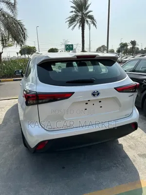 New Toyota Highlander Limited FWD 2023 White