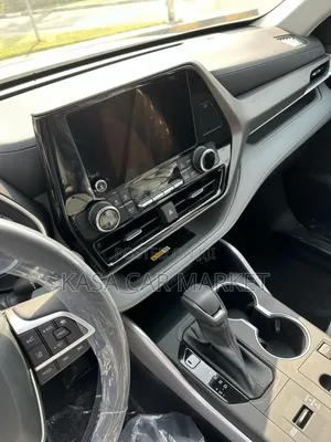 New Toyota Highlander Limited FWD 2023 White