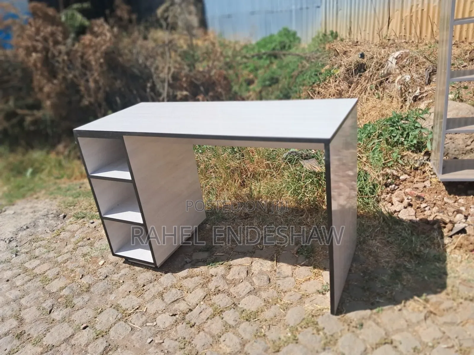 Modern Reading Table