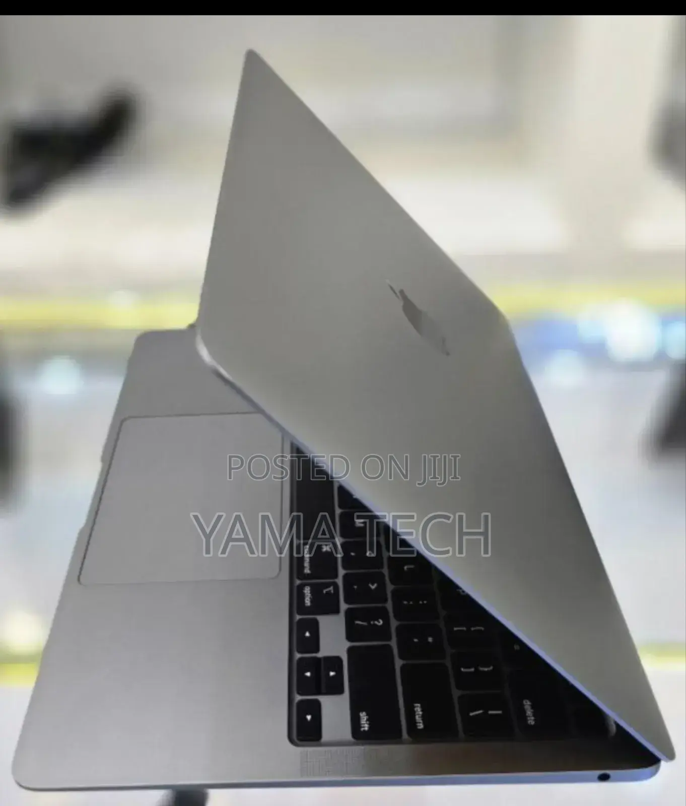 New Laptop Apple MacBook Air 2020 8GB SSD 256GB