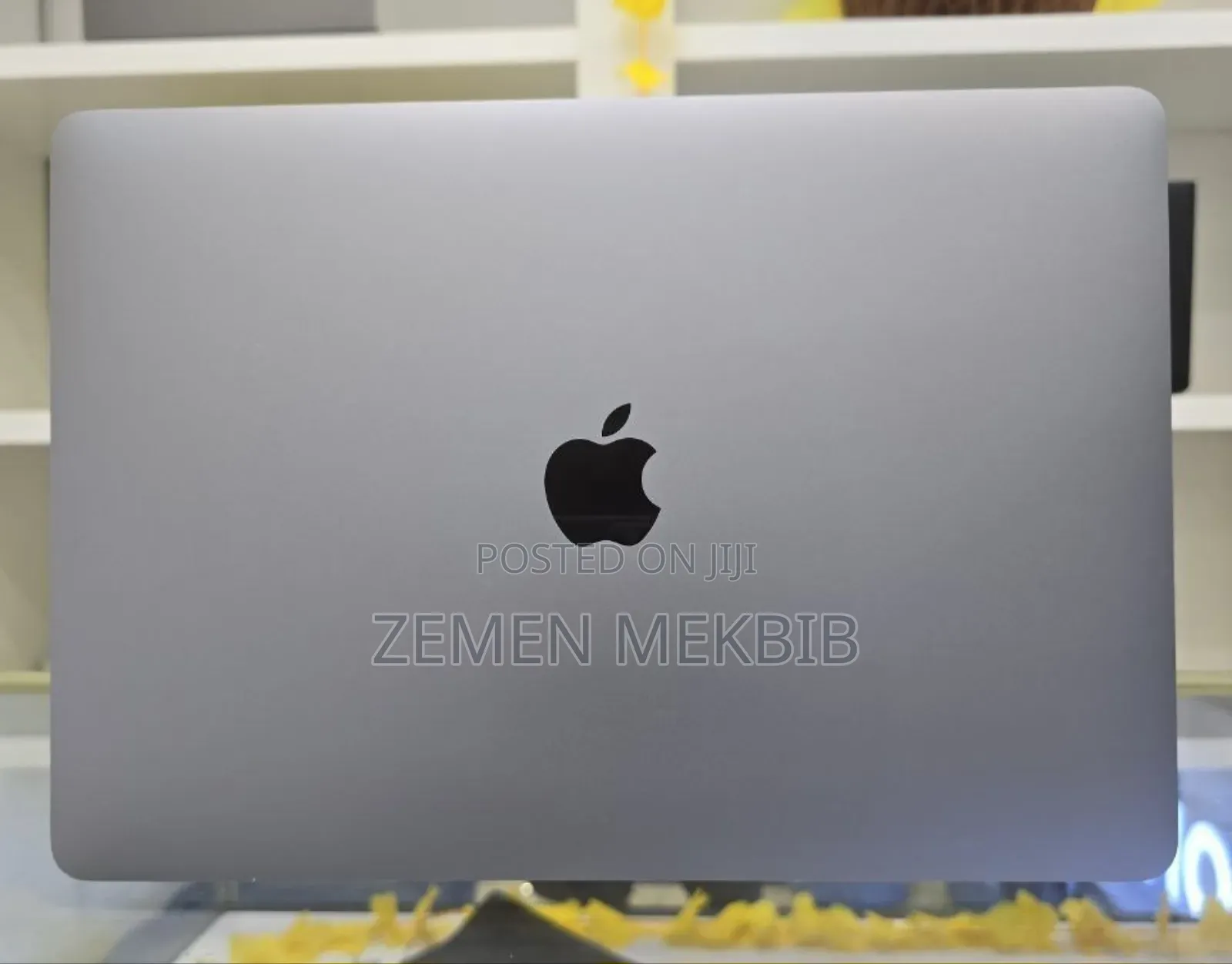 New Laptop Apple MacBook Pro 2020 M1 8GB SSD 256GB