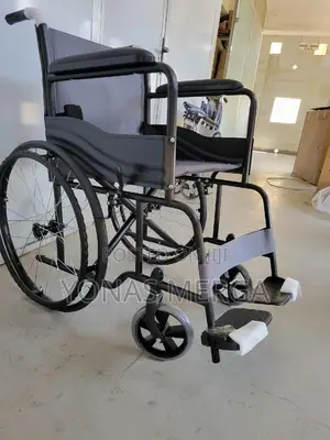 Wheelchair Is Built With A Sturdy Aluminum 衛travel-friendly