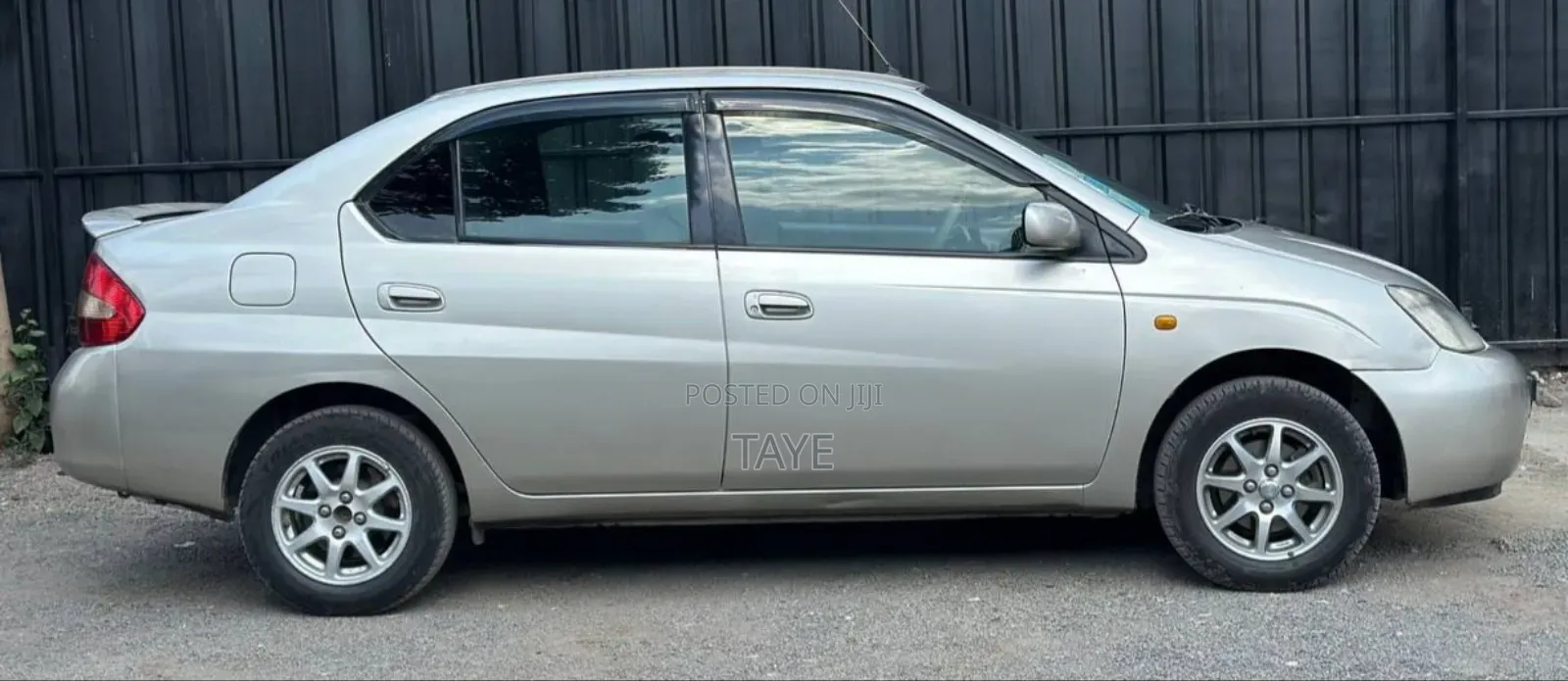 Toyota Prius Base 2001 Silver