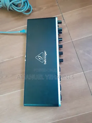 Behringer U-Phoria Umc404hd Sound Card