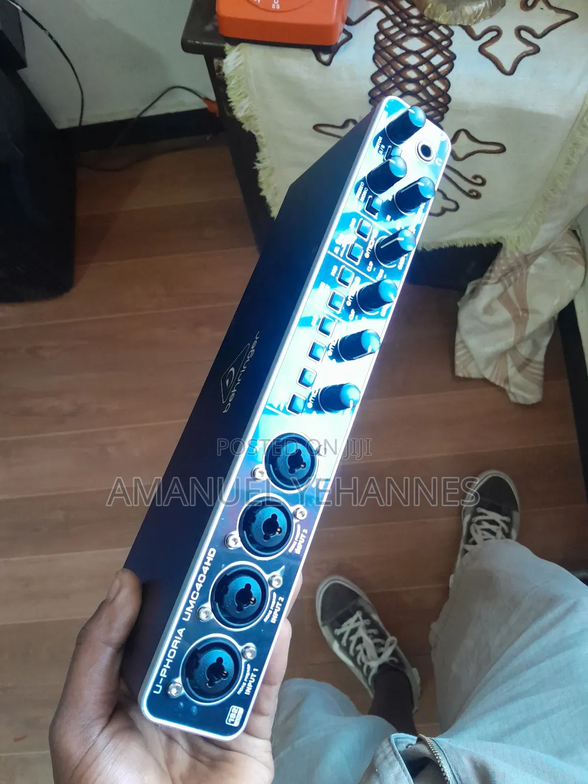 Behringer U-Phoria Umc404hd Sound Card