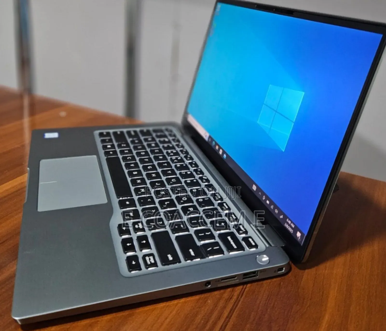 New Laptop Dell 8GB Intel Core I5 SSD 256GB