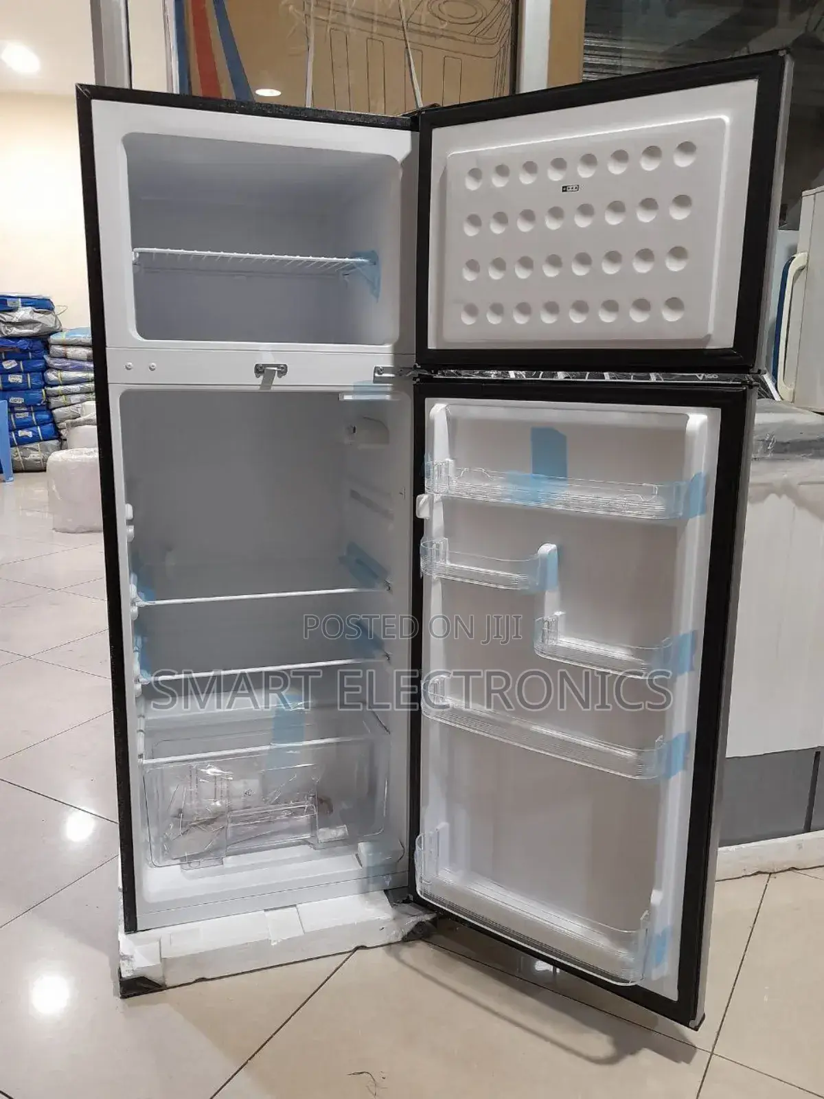 Boss Refrigerator 350l