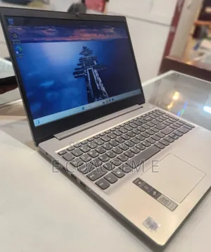 Laptop Lenovo 4GB Intel Core I3 HDD+SSD 1T