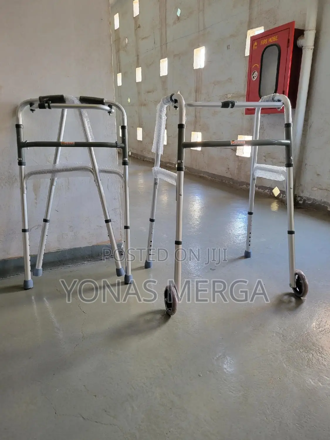 Front Wheeled Walker, 2 Wheel Standard Walker₦ወከር[]Injuries