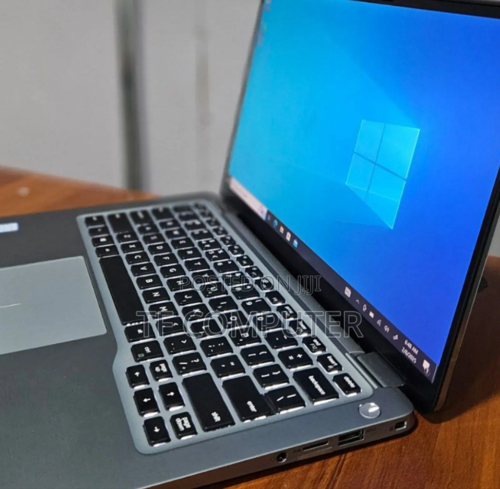 New Laptop Dell 8GB Intel Core I5 SSD 256GB