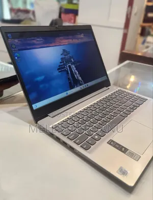 New Laptop Lenovo Ideapad 3 8GB Intel Core I3 HDD 1T