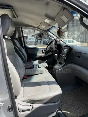 Hyundai Starex 2016 Silver