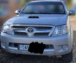 Toyota Hilux 2007 Silver