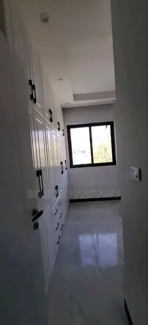 Furnished 3bdrm Apartment in አዲስ አበባ, Nifas Silk-Lafto for sale