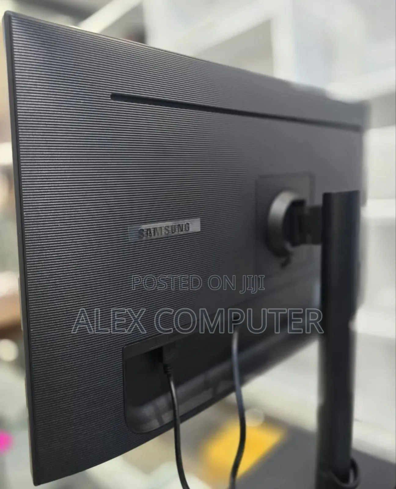 Samsung 27 Inche Monter