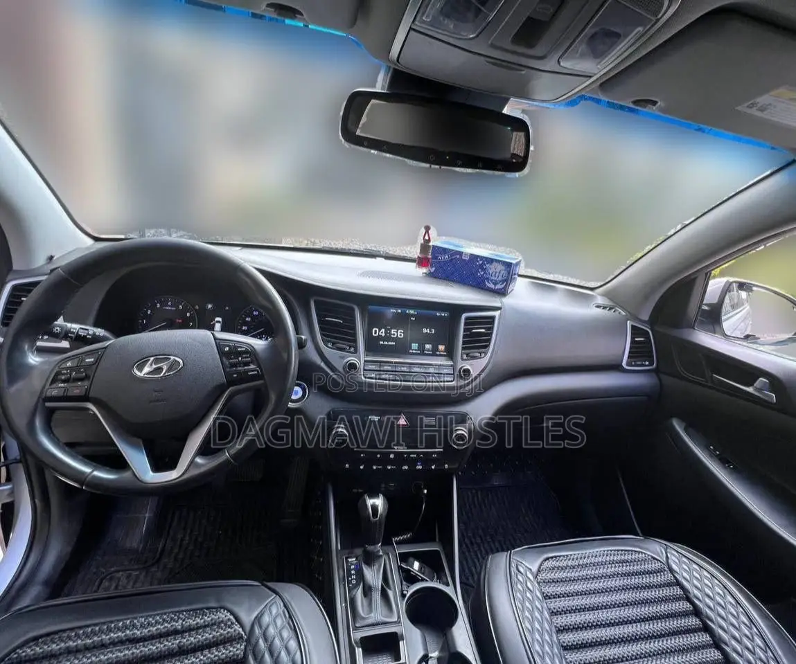 Hyundai Tucson 2017 Silver