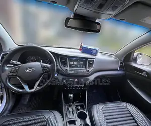 Hyundai Tucson 2017 Silver