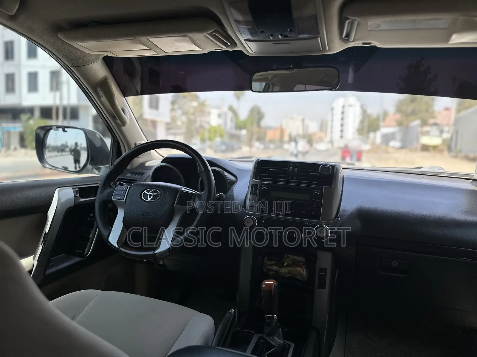 Toyota Land Cruiser Prado 2012 White