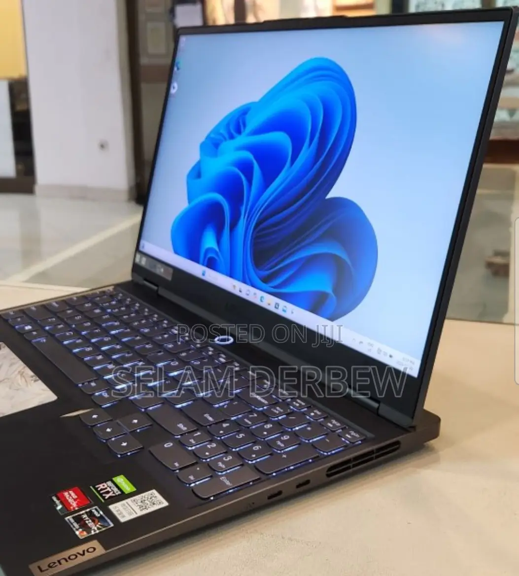 New Laptop Lenovo Legion 5 16GB AMD Ryzen 7 SSD 1T