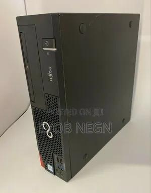 Fujitsu Esprimo D556/2/E85+ 4GB Intel Core I3 HDD 500GB