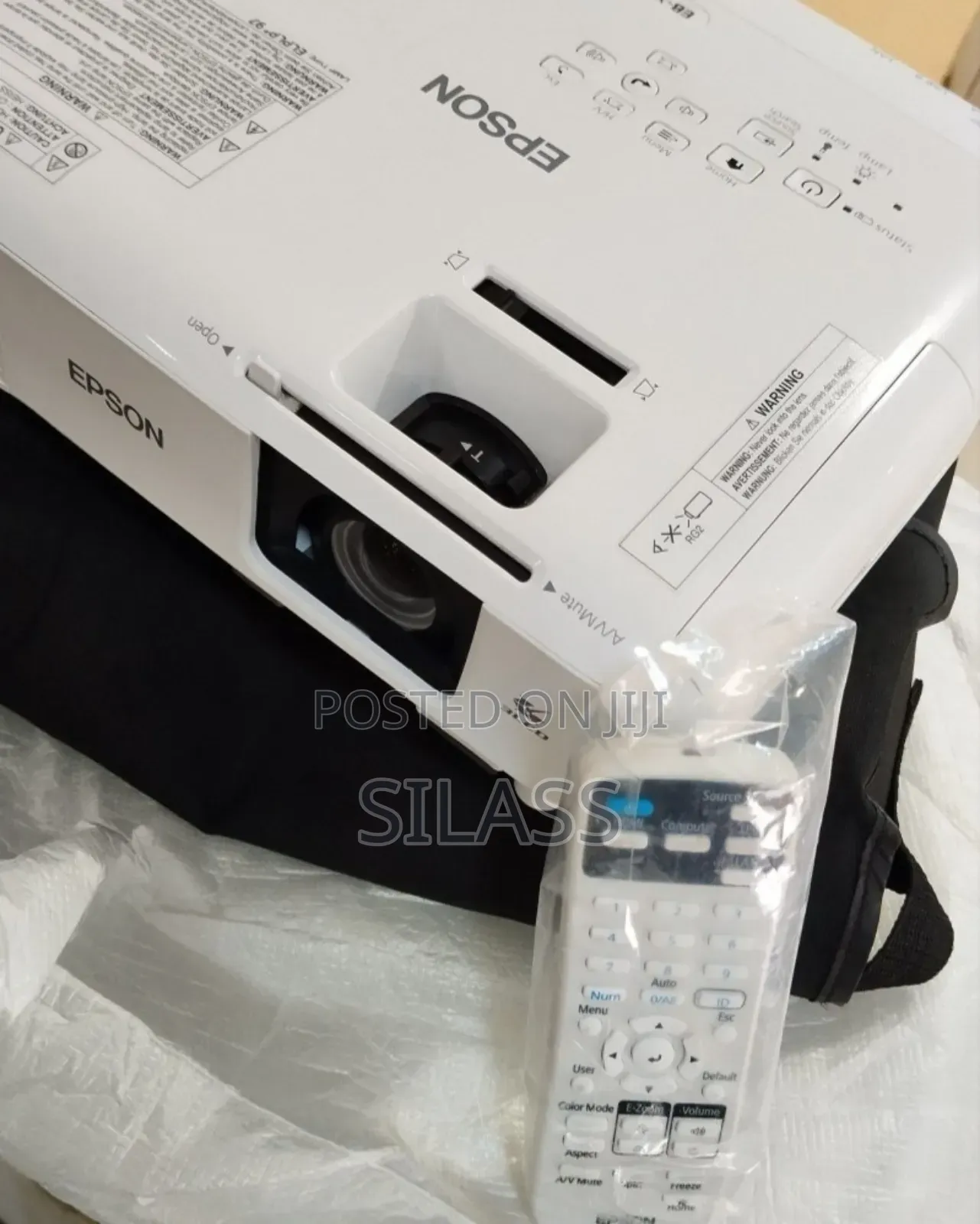 Brand New EPSON Projector With Manual CD and Cartoon