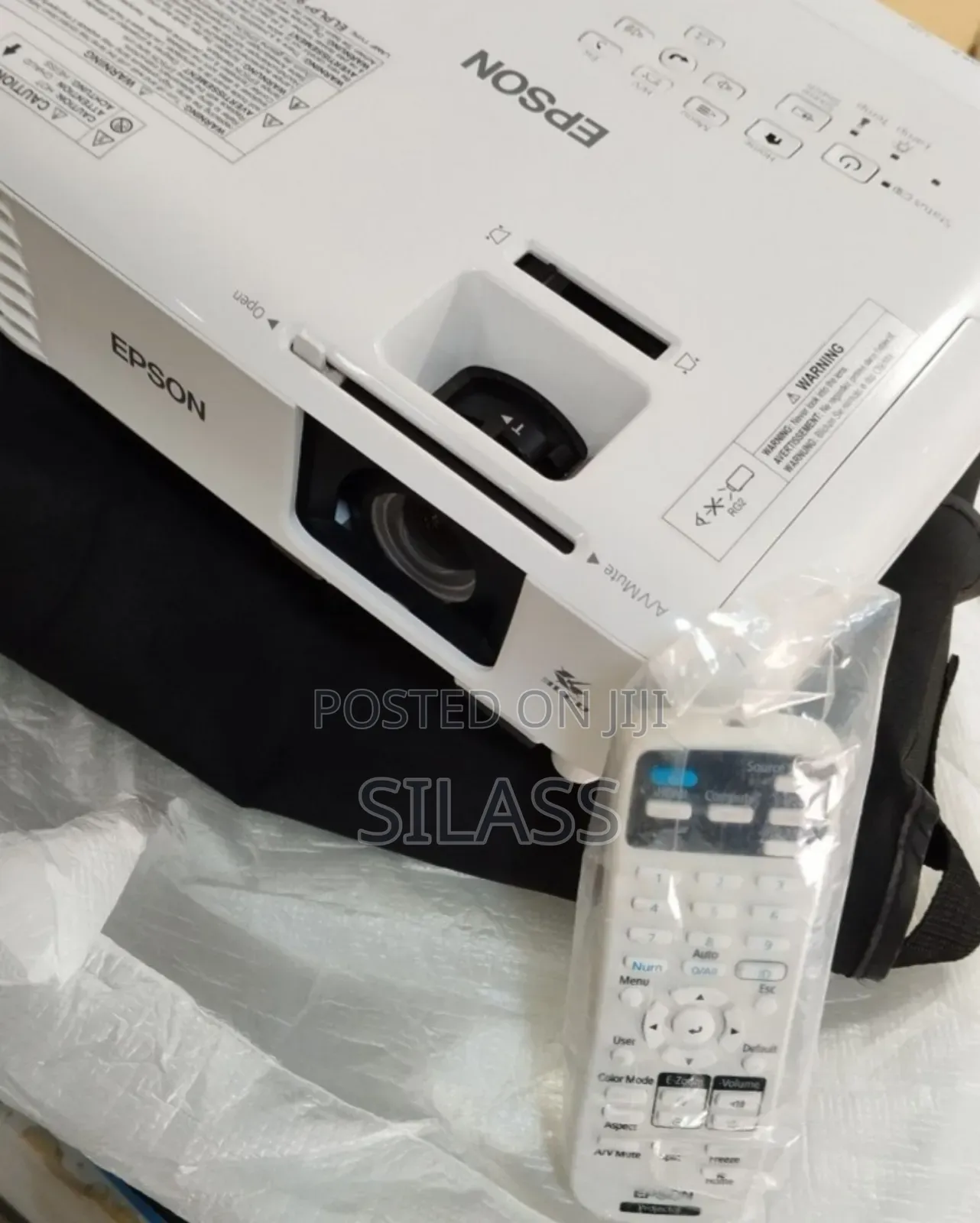 Brand New EPSON Projector With Manual CD and Cartoon