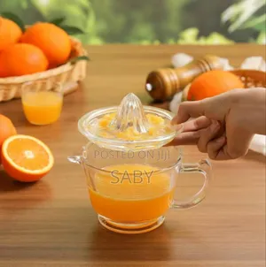 Photo - Manual Fruit Juicer With Jug