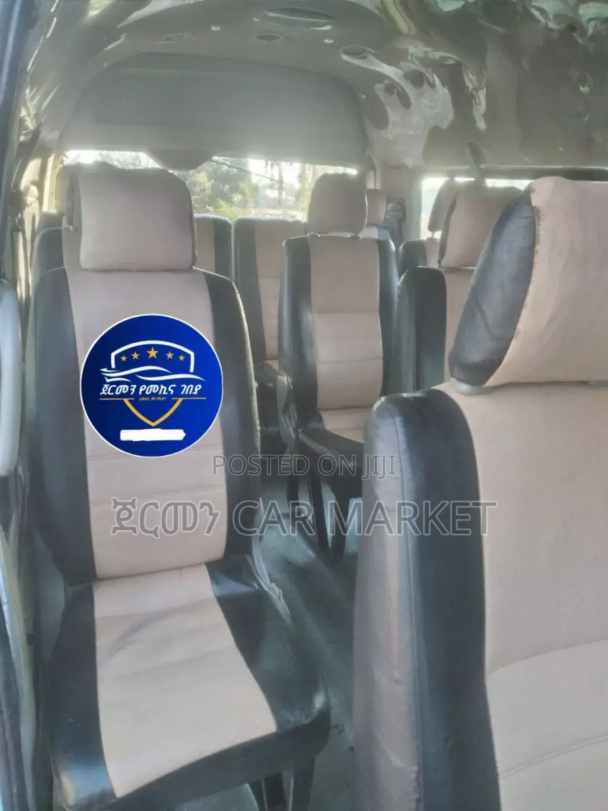 Toyota HiAce 2012 White