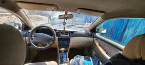 Toyota Corolla 2001 White