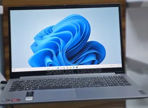 New Laptop Lenovo Ideapad 3 16GB AMD Ryzen 7 SSD 512GB