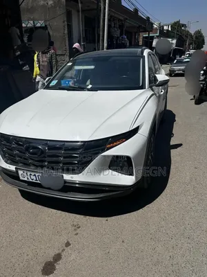 New Hyundai Tucson 2022 White