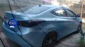 Hyundai Avante 2012 Blue