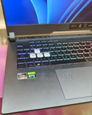 New Laptop Asus 16GB AMD Ryzen 7 SSD 1T