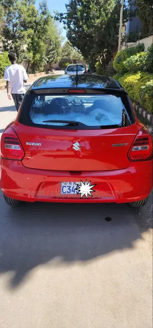 Photo - New Suzuki Swift 2023 Red