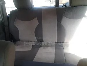 Toyota Land Cruiser 4x4 2004 Silver