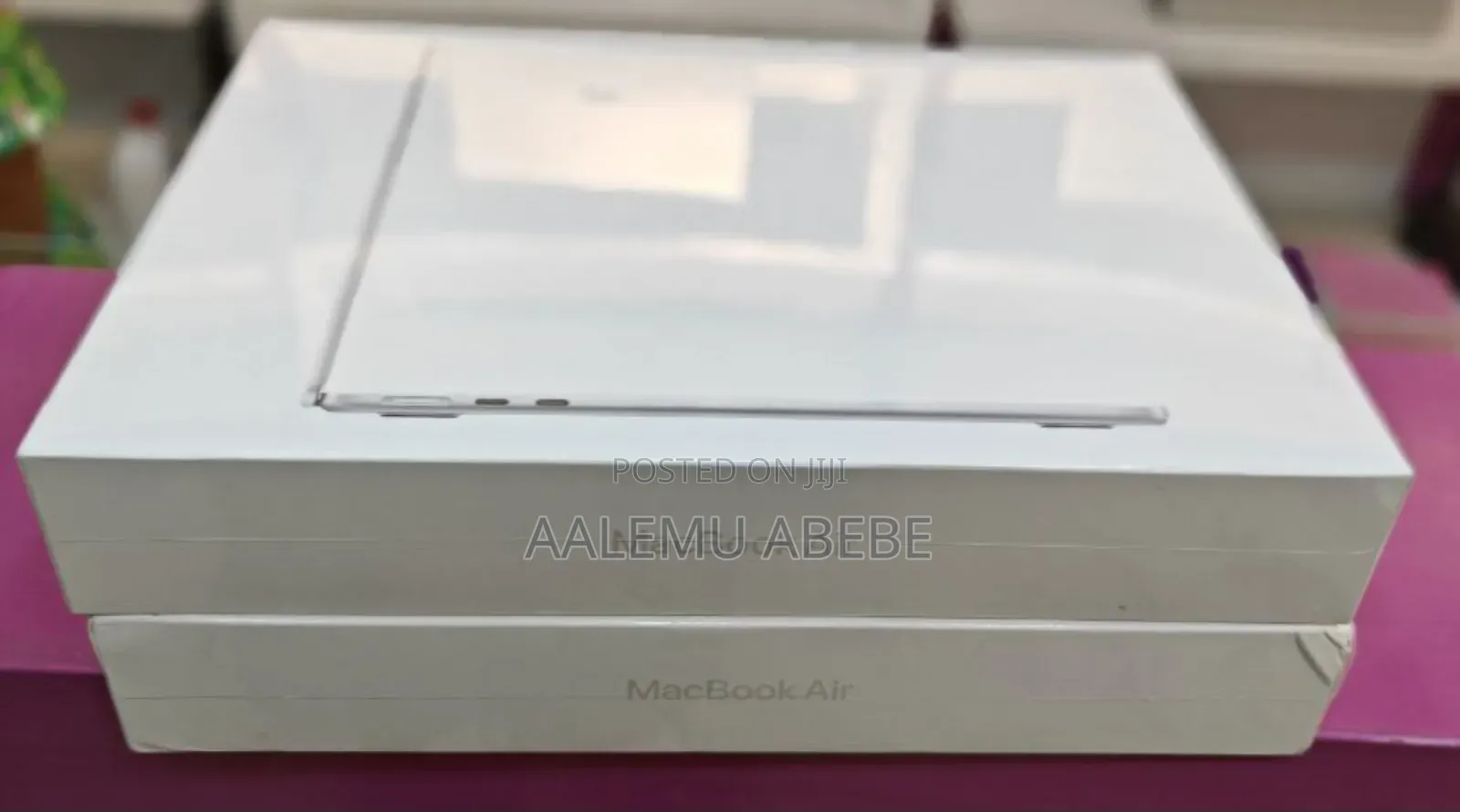 New Laptop Apple MacBook Air 2022 M2 8GB Apple M2 SSD 256GB