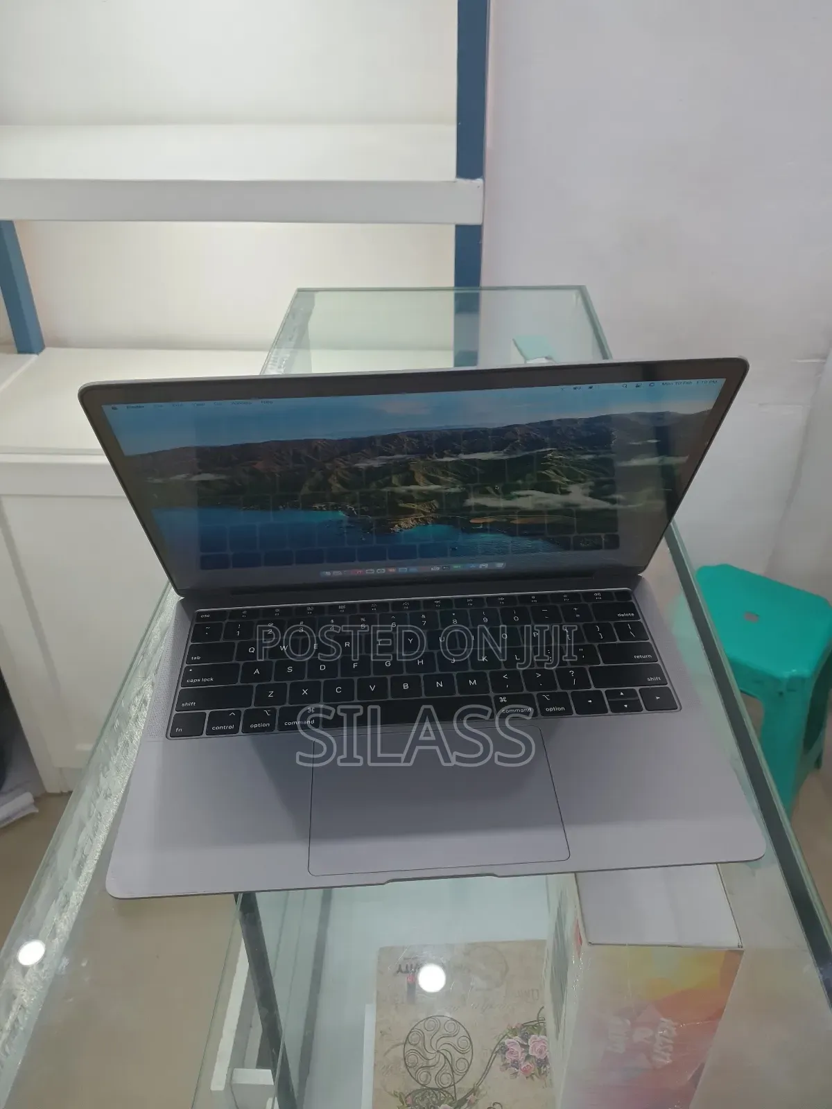 New Laptop Apple MacBook Air 2018 8GB Intel Core I5 SSD 128GB