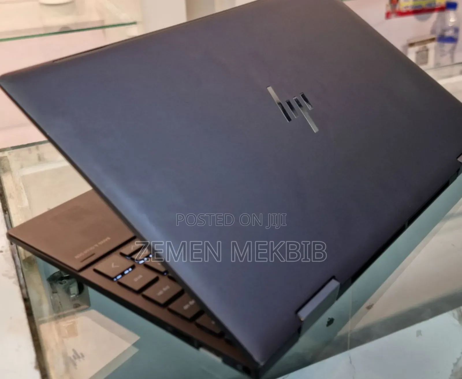 New Laptop HP Envy X360 8GB Intel Core I7 SSD 1T