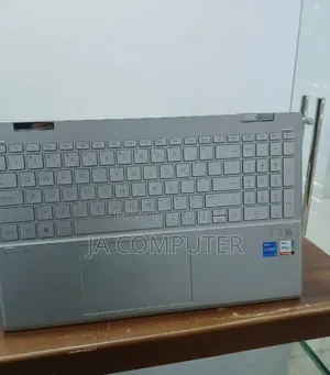 Photo - New Laptop HP Pavilion 15 8GB Intel Core I5 SSD 512GB