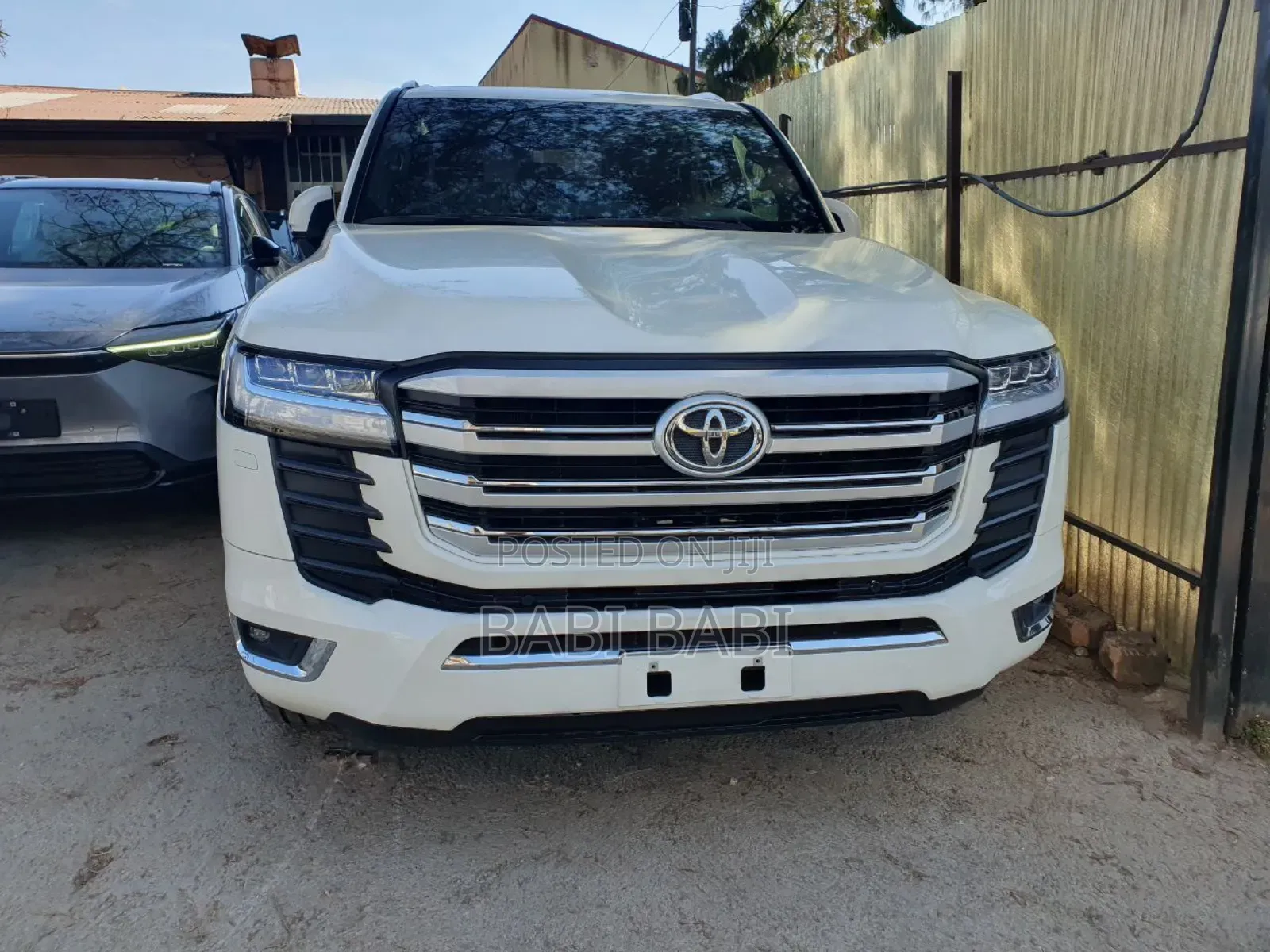 Toyota Land Cruiser 2022 White