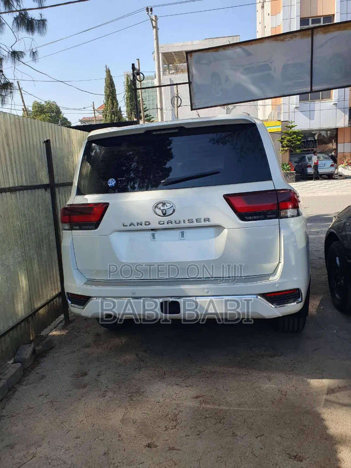 Toyota Land Cruiser 2022 White