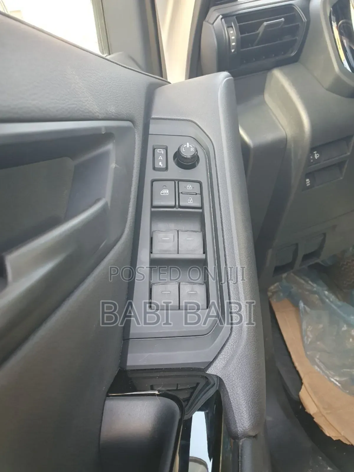 Toyota Land Cruiser 2022 White