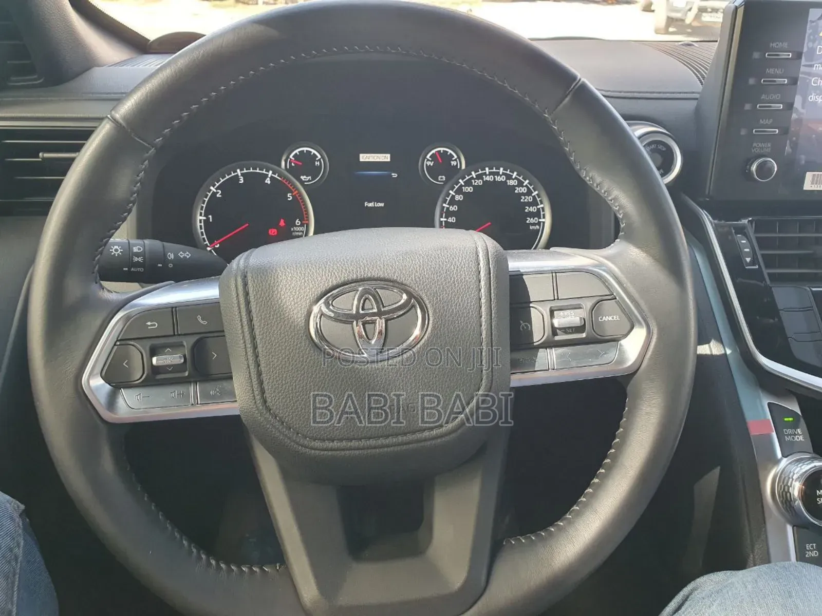 Toyota Land Cruiser 2022 White