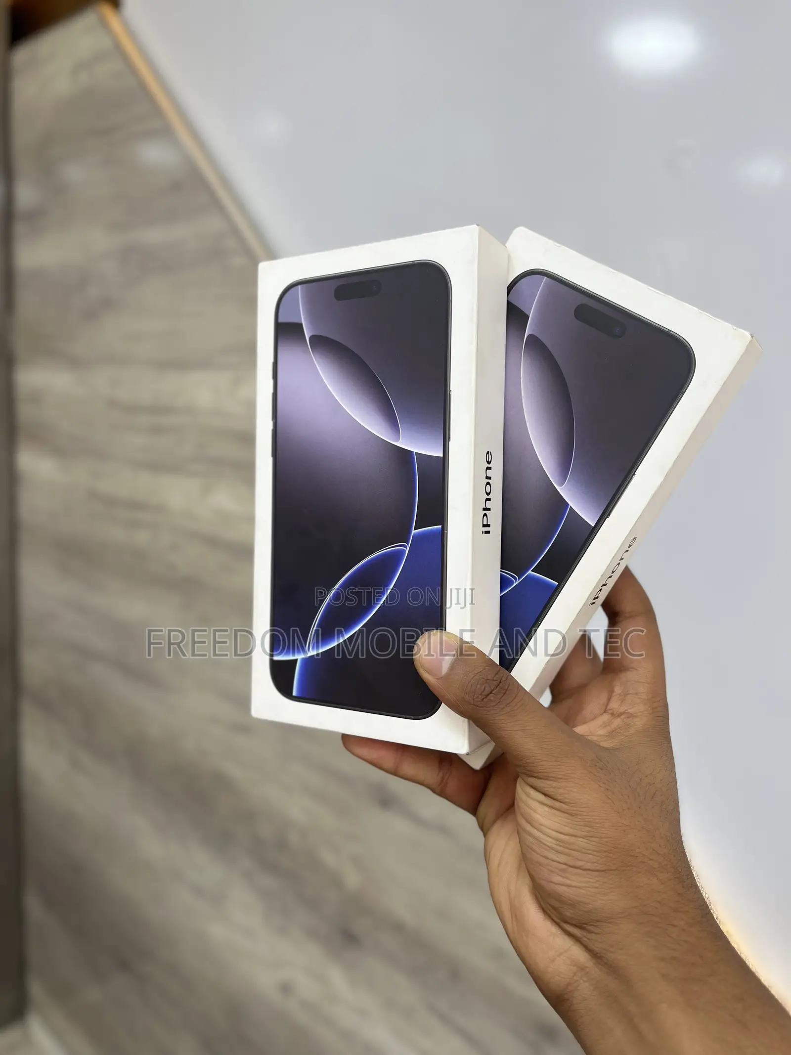 New Apple iPhone 16 Pro Max 256 GB Black