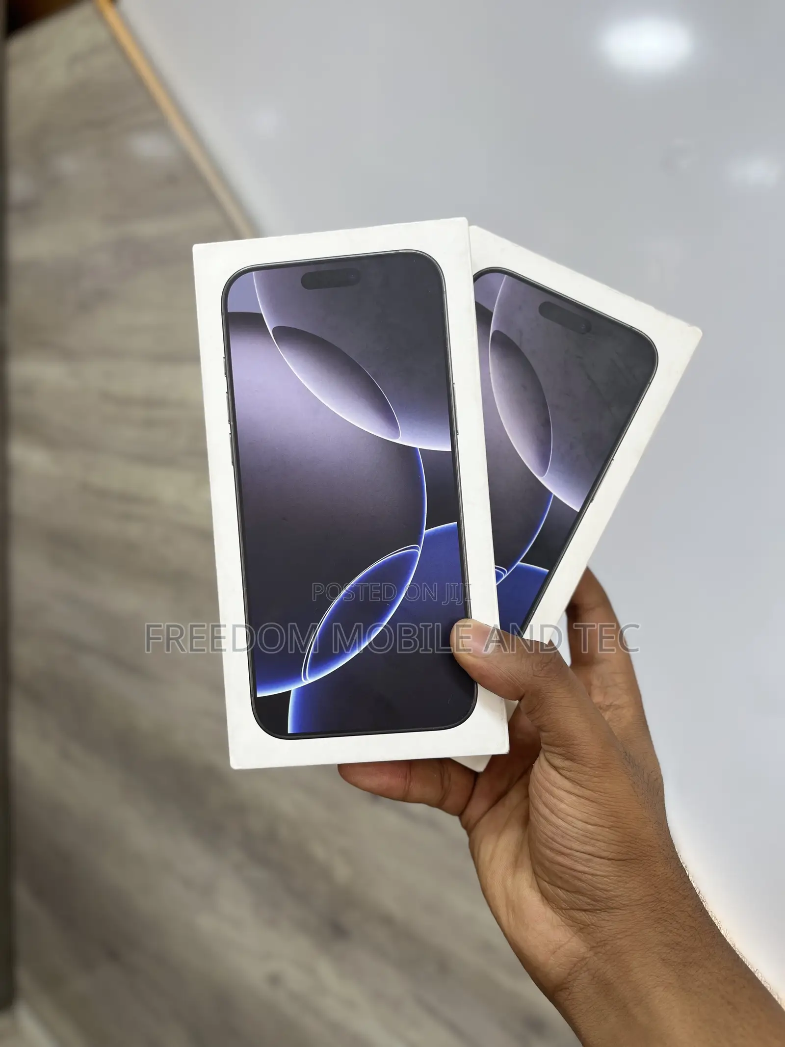 New Apple iPhone 16 Pro Max 256 GB Black