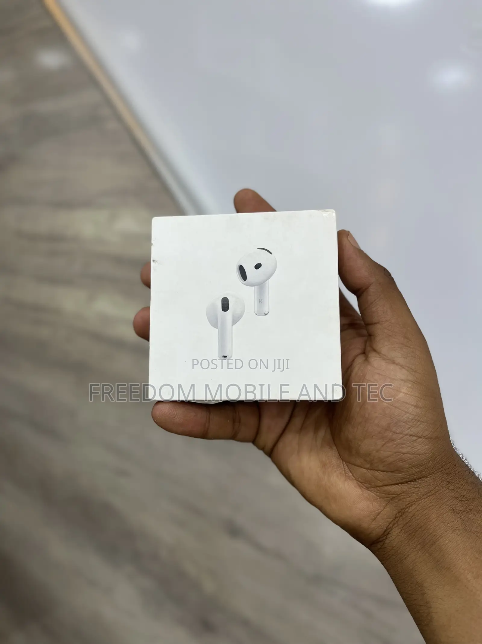Air Pod 4 With Noise Cancellation