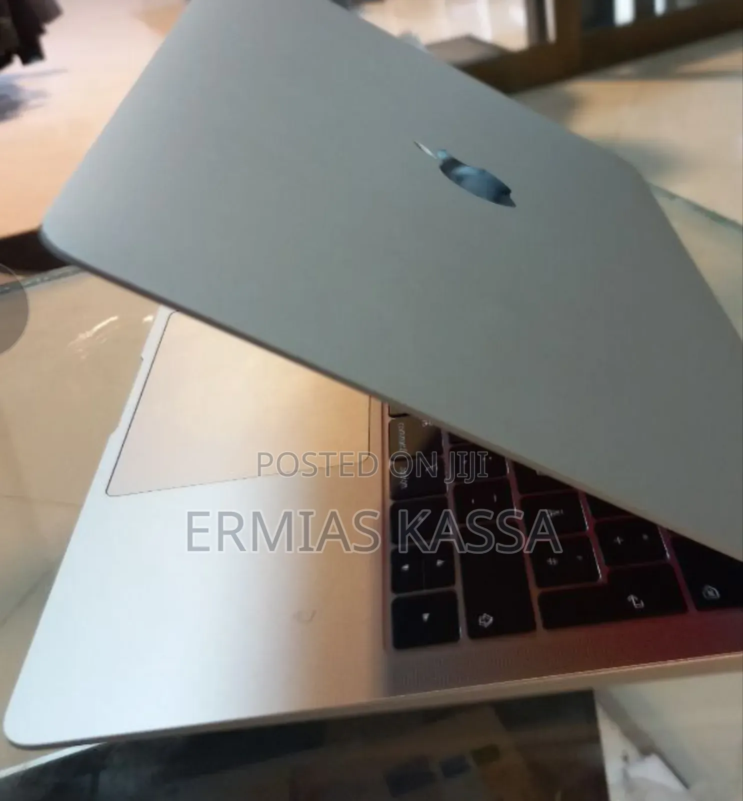 New Laptop Apple MacBook Air 2019 8GB Intel Core I5 SSD 128GB