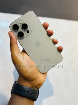 Photo - Apple iPhone 15 Pro 128 GB Silver