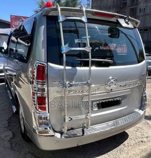 Hyundai Starex 2016 Silver