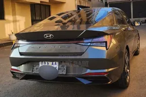 Hyundai Avante 2021 Gray